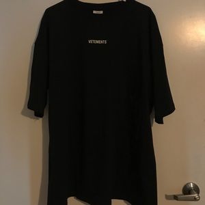 Vetements Logo Patch Oversized Tee
